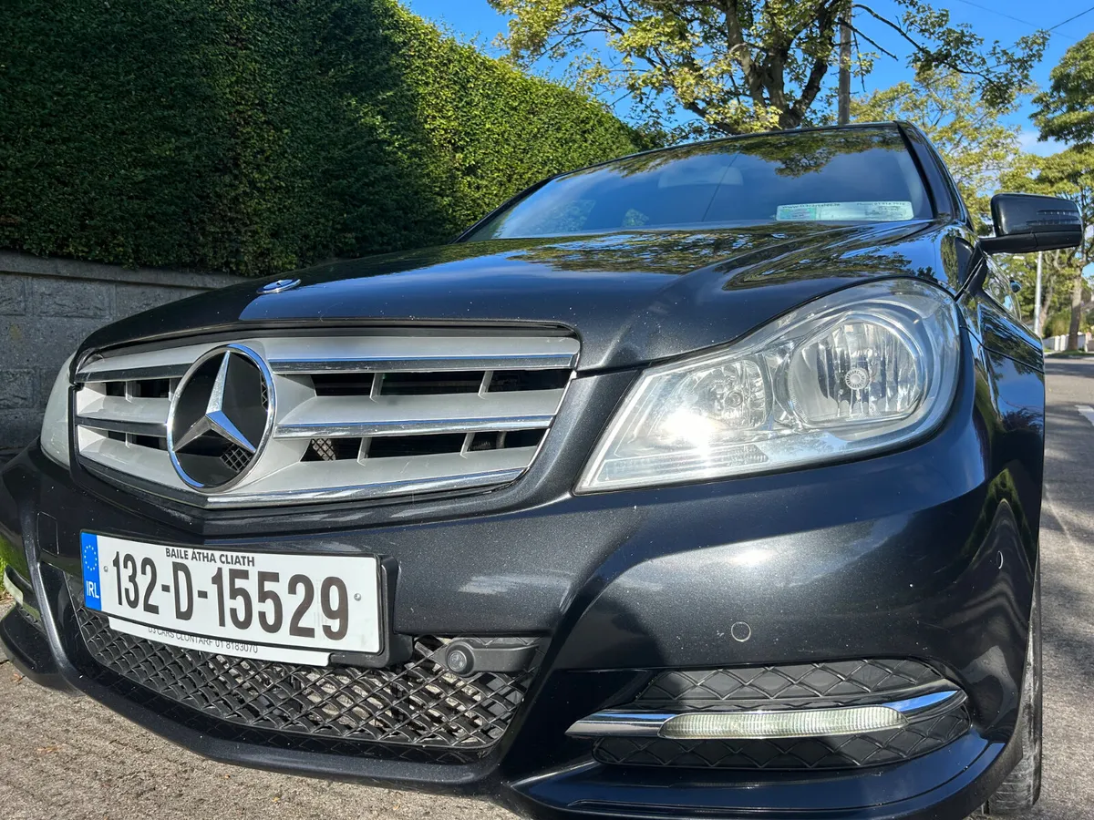 2013 MERCEDES C CLASS MANUAL LEATHER INTERIOR - Image 3