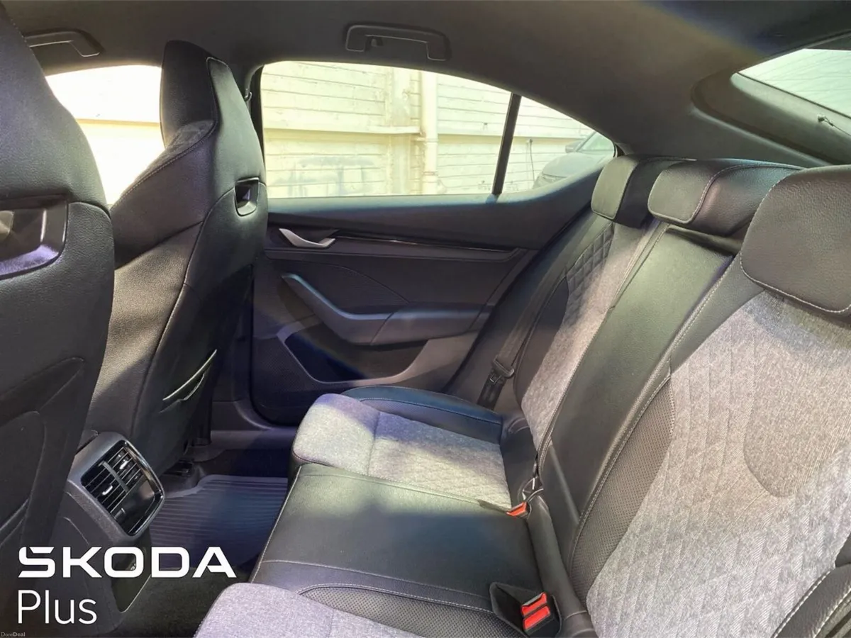 Skoda Octavia Sportline 2.0TDI 150HP DSG - Image 6