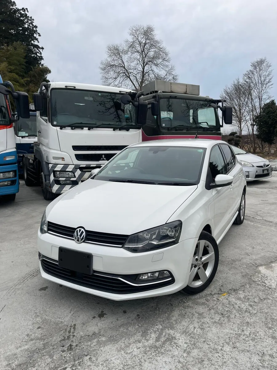 Volkswagen Polo 2017 - 1.2TSI AUTO - Image 1