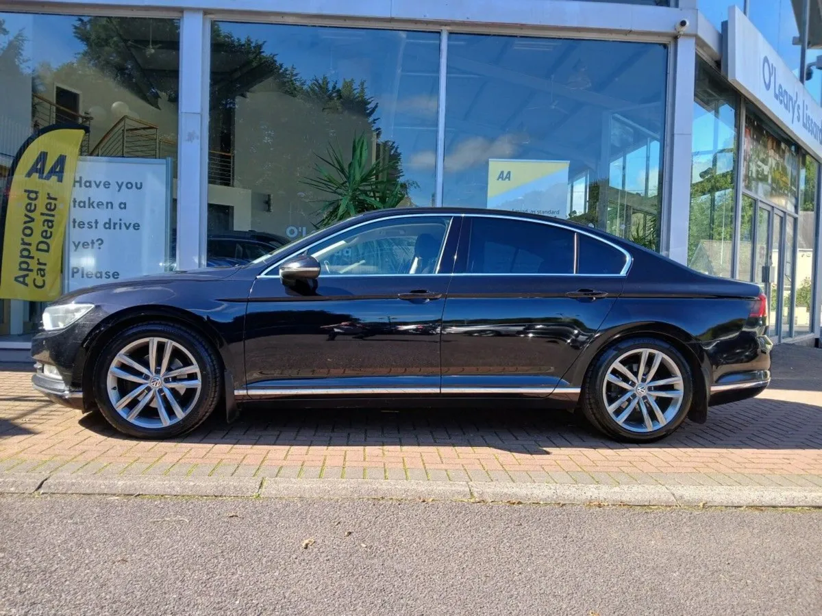 Volkswagen Passat 2.0 TDI DSG 190HP GT,  Black Met - Image 4