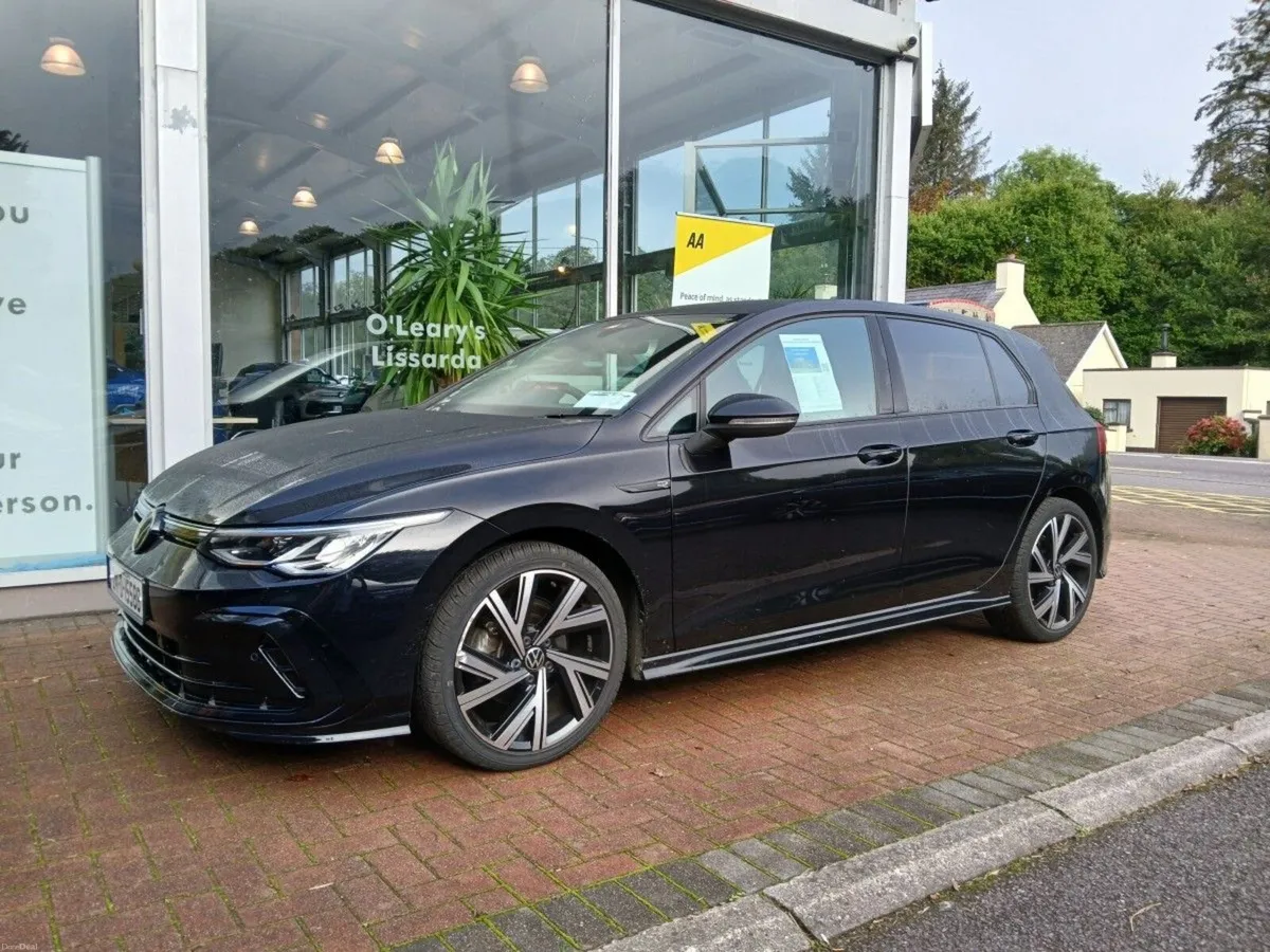 Volkswagen Golf 1.5 TSI 130HP R-Line, Extras, Blac - Image 2