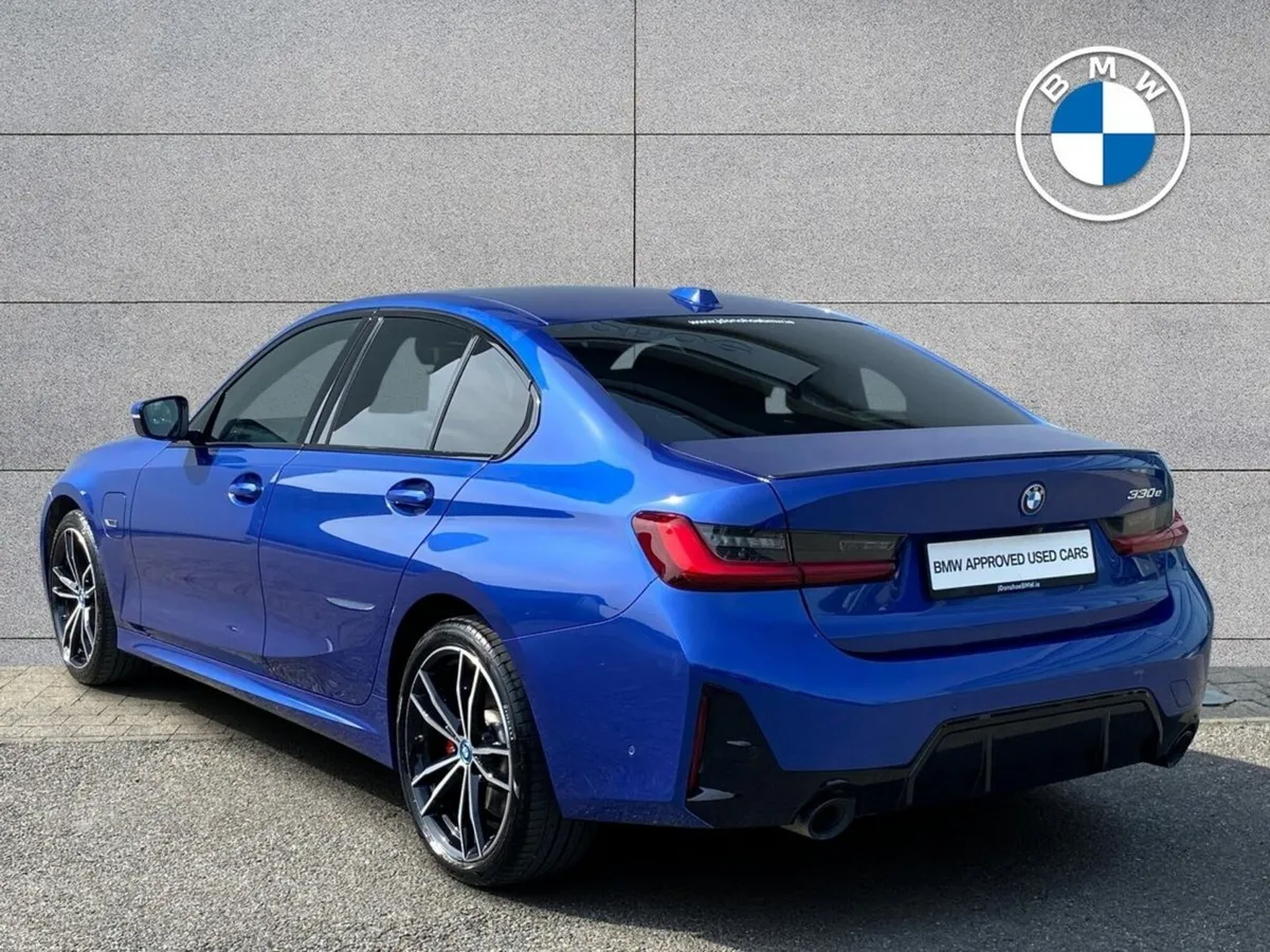 BMW 3-Series 330e M Sport Saloon - Image 2