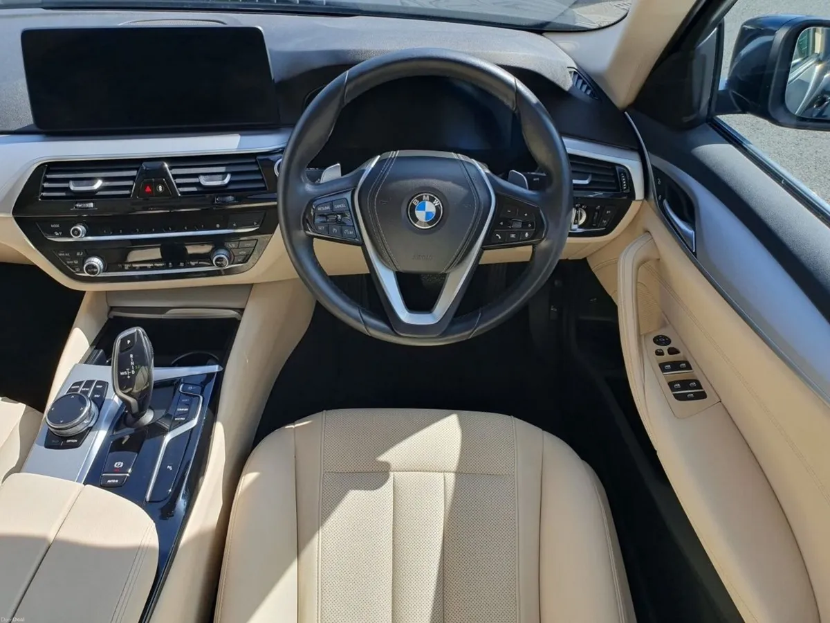 BMW 5-Series 520d SE Saloon - Image 5