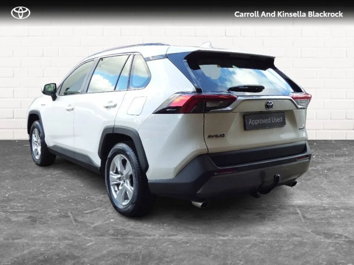 Toyota RAV4 Hybrid Luna - Image 2