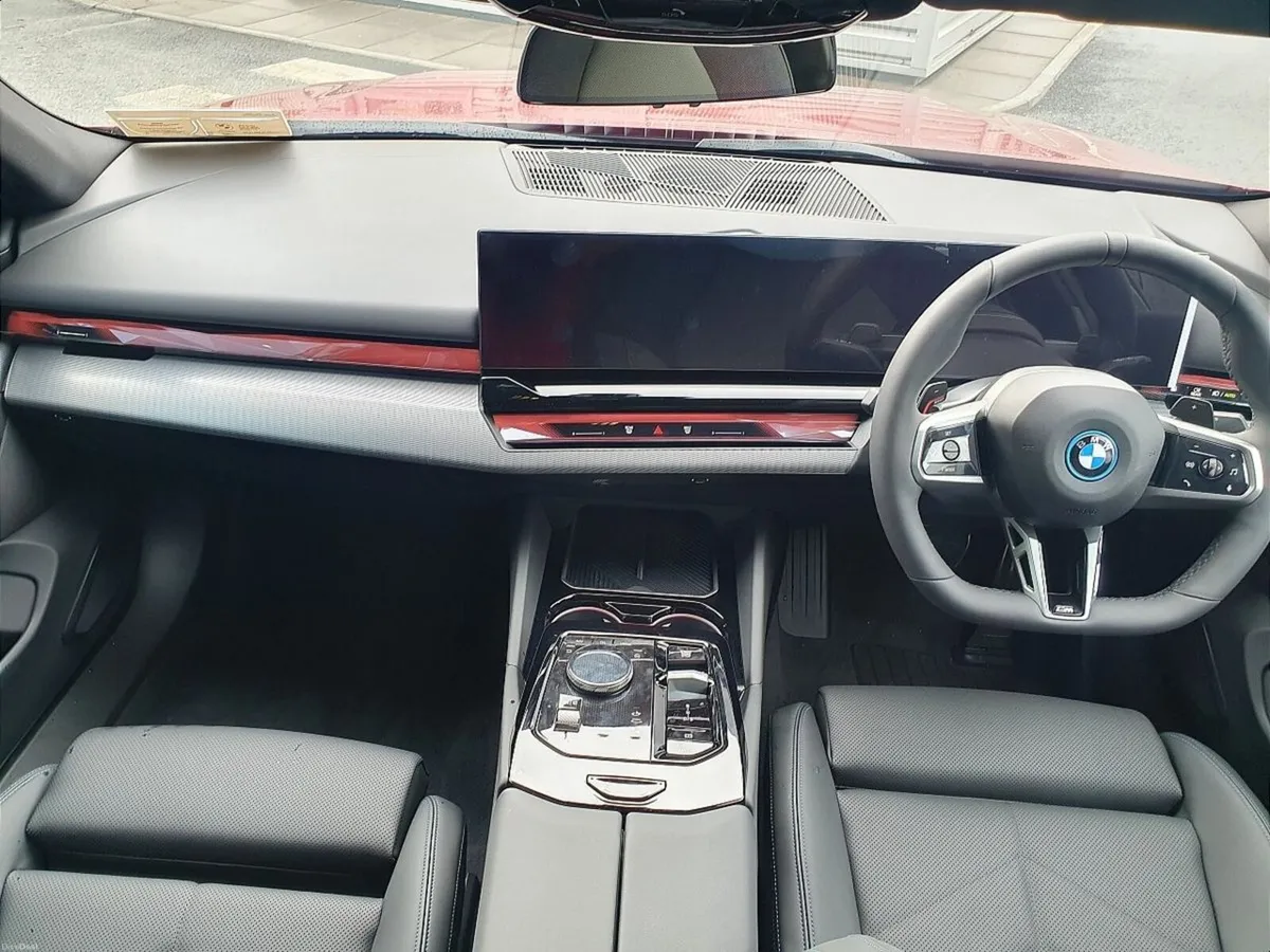 BMW 5-Series 530e M Sport Pro Saloon - Image 4