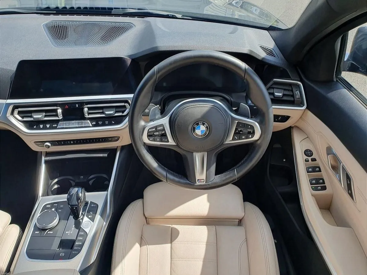 BMW 3-Series 330e M Sport Saloon - Image 5