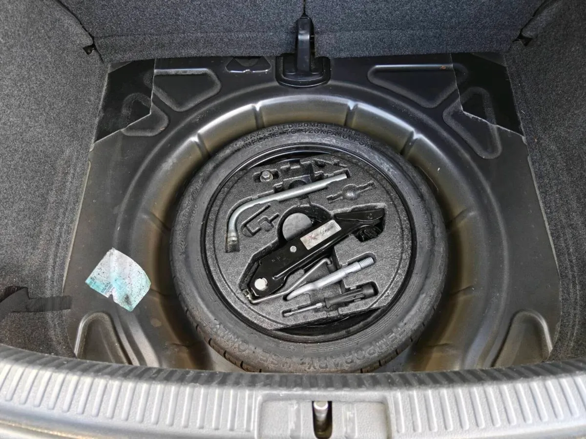 Volkswagen Scirocco 1.4L Petrol - Image 4