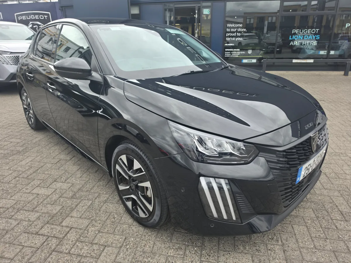 Peugeot 208 2025 - Image 1