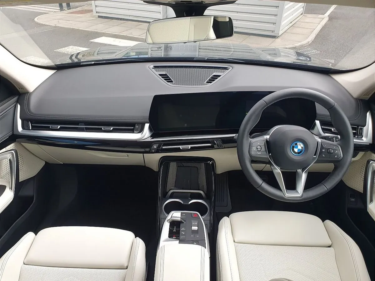 BMW X1 xDrive25e xLine - Image 4