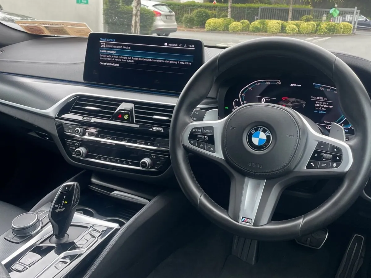 BMW 5-Series 530e M Sport Saloon - Image 6