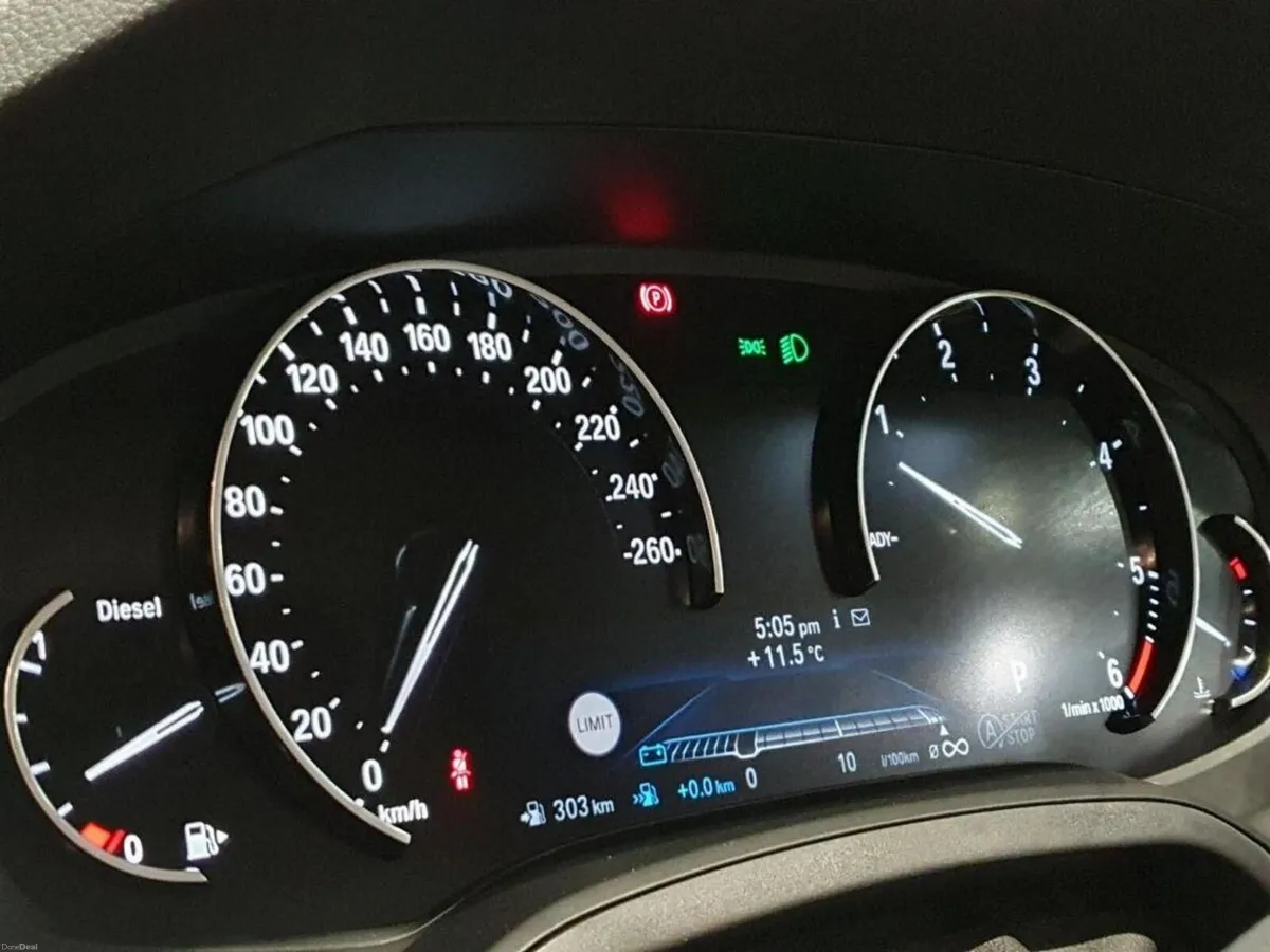 BMW 3-Series 318d Sport Saloon - Image 5