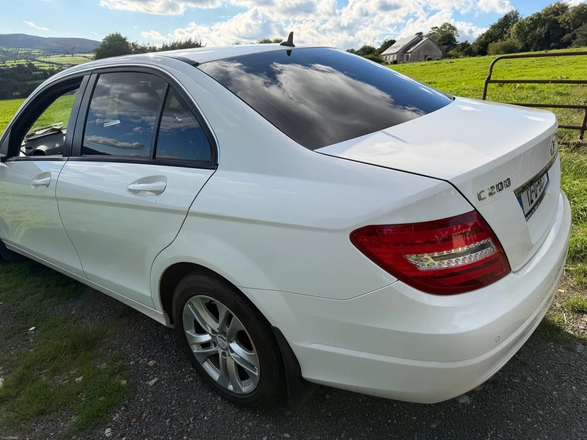 Mercedes C Class 6 speed Diesel - Image 4