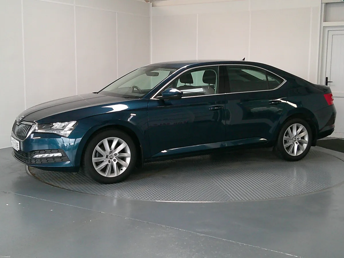 Skoda Superb 2021 - Image 3