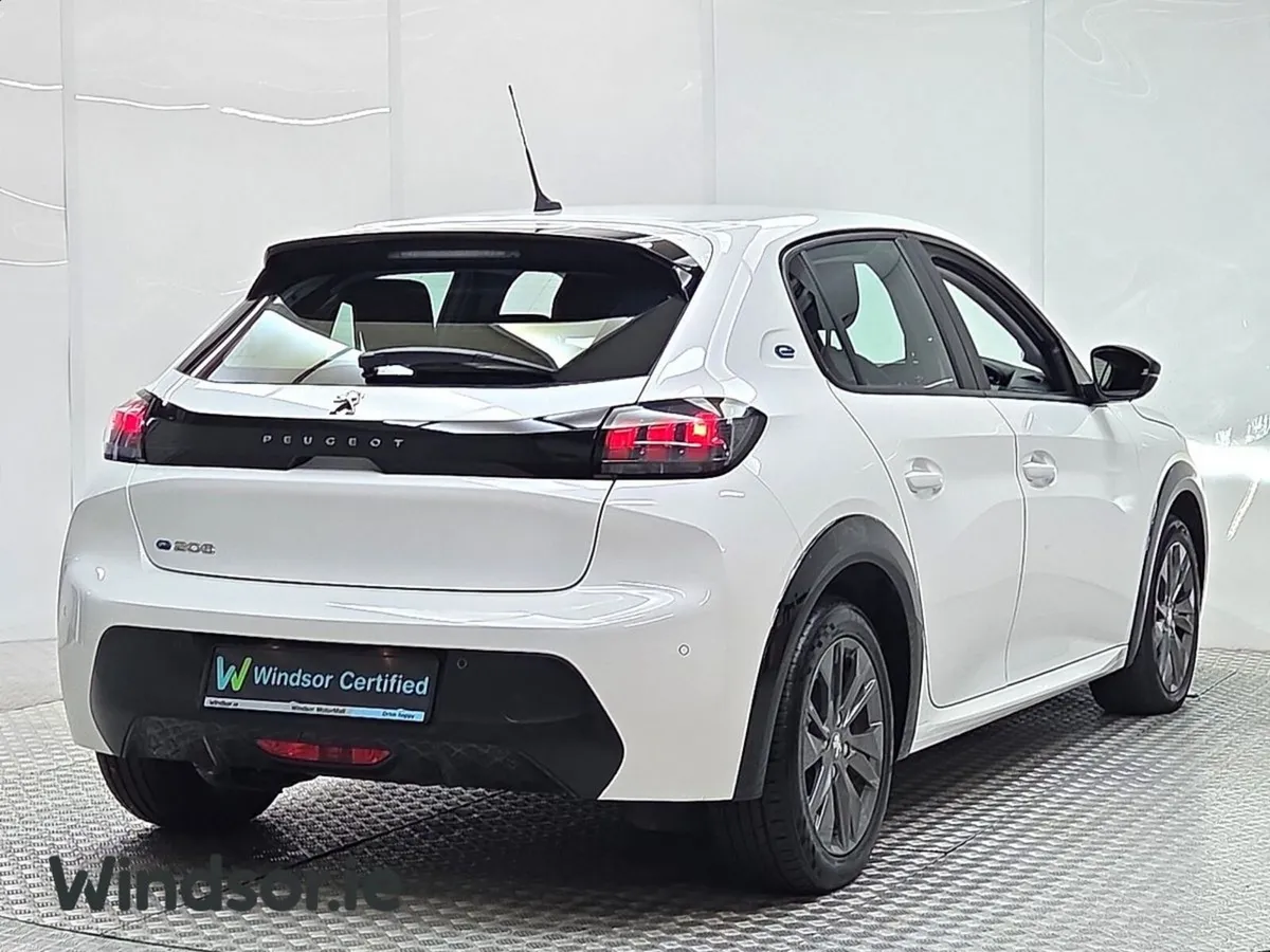Peugeot 208 Electric 136bhp (50 kWh) Active - Image 2
