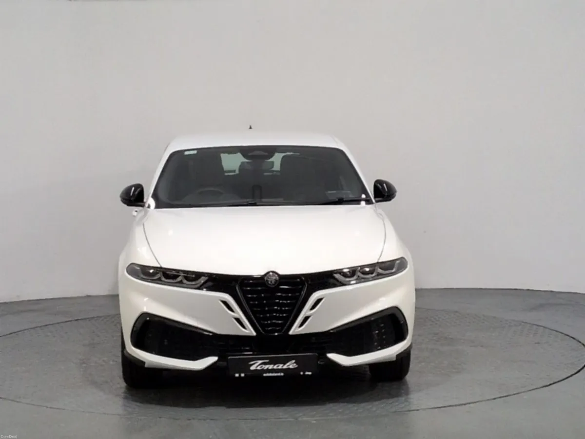 Alfa Romeo Tonale Hybrid 1.5 175Bhp Ibrida - Image 3