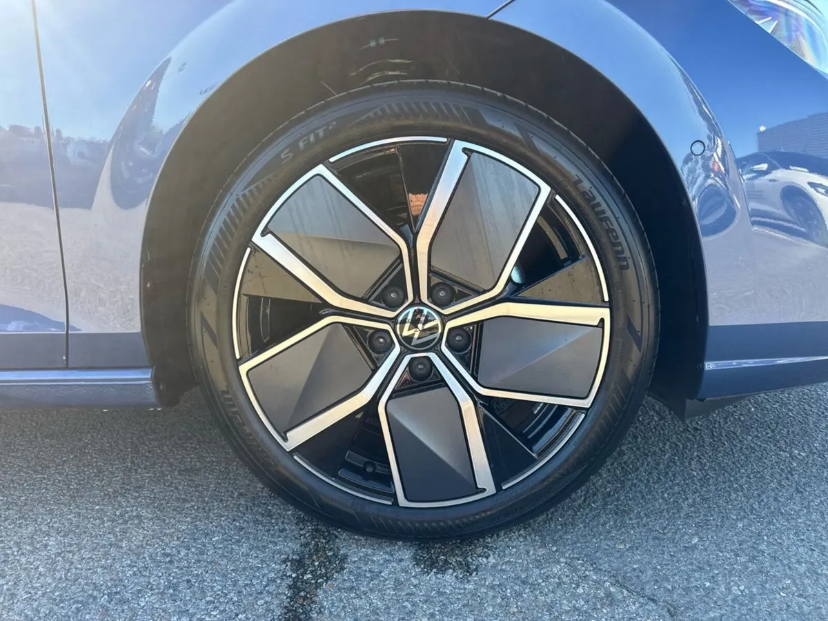 Volkswagen Golf STYLE 1.5 TSI 150HP - Image 5