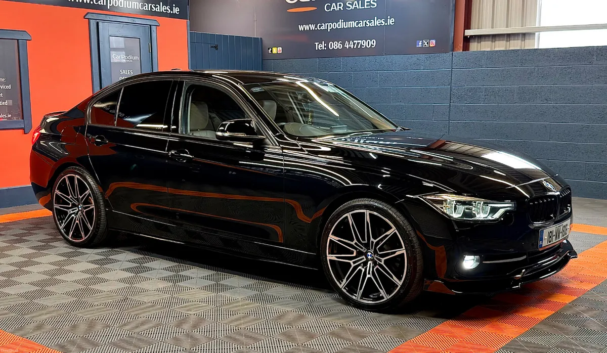 2018 BMW 3-Series 330E Sport PHEV  M-Performance - Image 6
