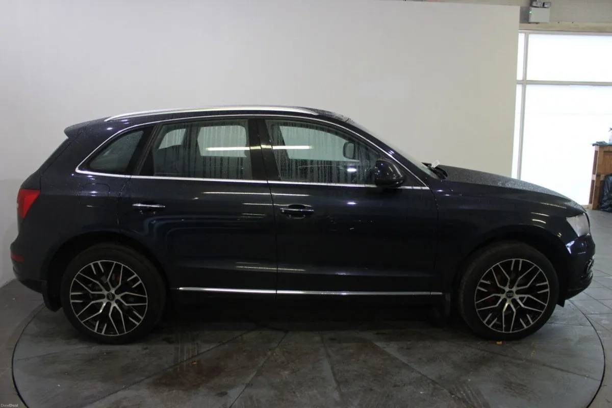 Audi Q5 2.0TDI 150HP quattro SE - TENDER 6 - Image 3