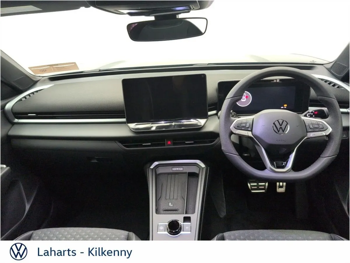 Volkswagen T-Roc R-LINE+ 1.5TSI 150HP MHEV - Image 2