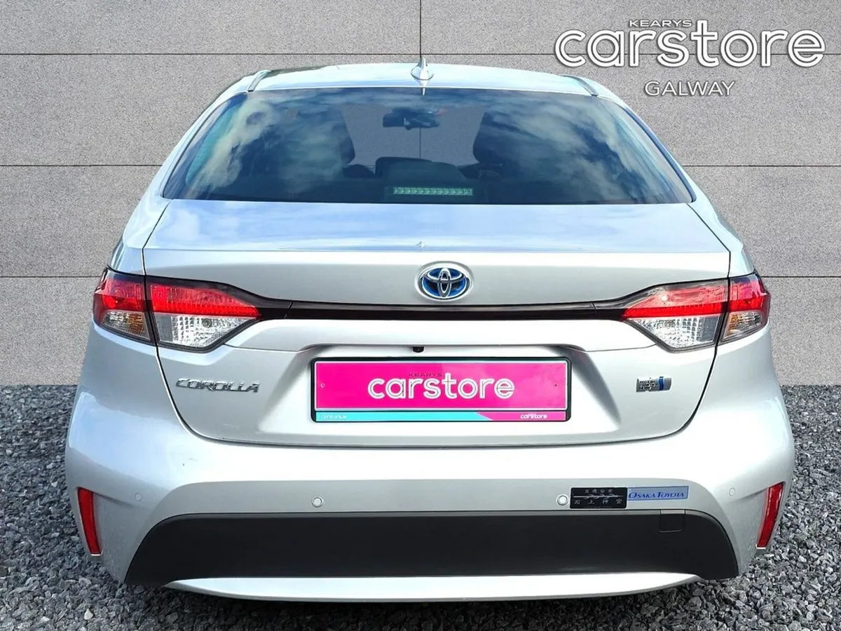 Toyota Corolla 4D Hybrid S - Image 4