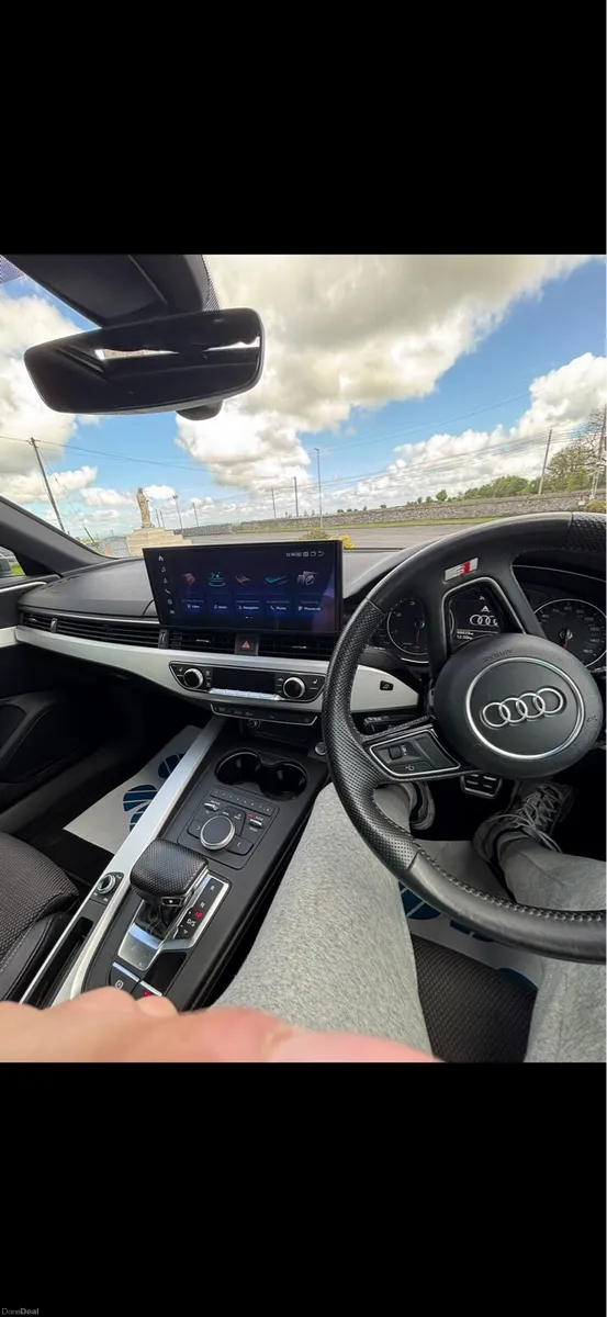 Car - Image 3