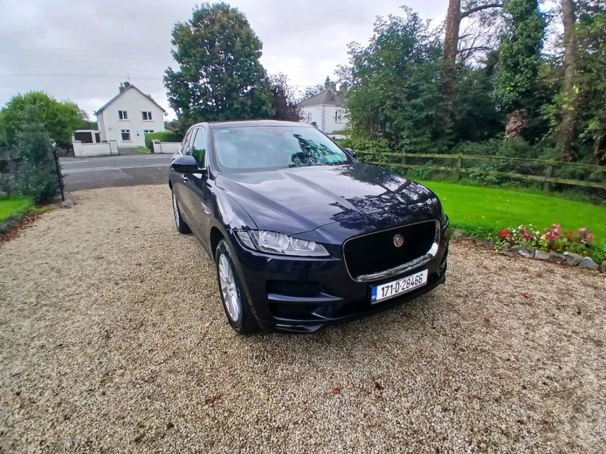Superb F-Pace 2.0L AWD Porpfolio.1 owner. - Image 2