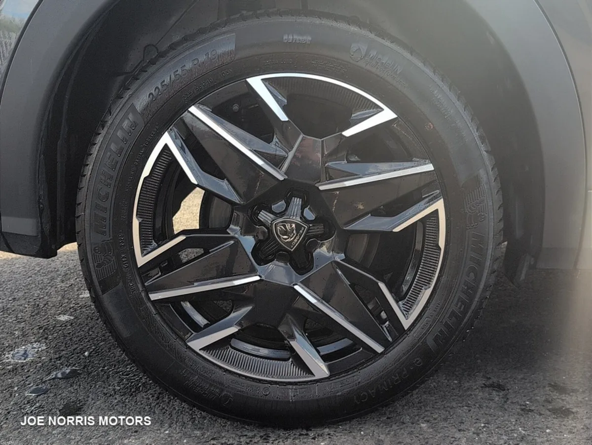 Peugeot 3008 STD ALLURE MHEV 136 E-DCC - Image 5