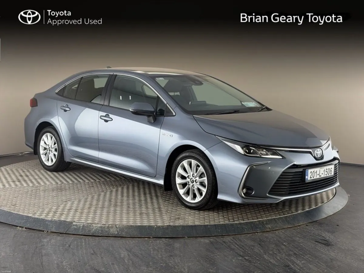 Toyota Corolla HYBRID LUNA SAL - Image 1