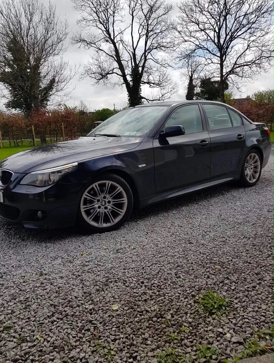 BMW 5-Series 2008 - Image 1