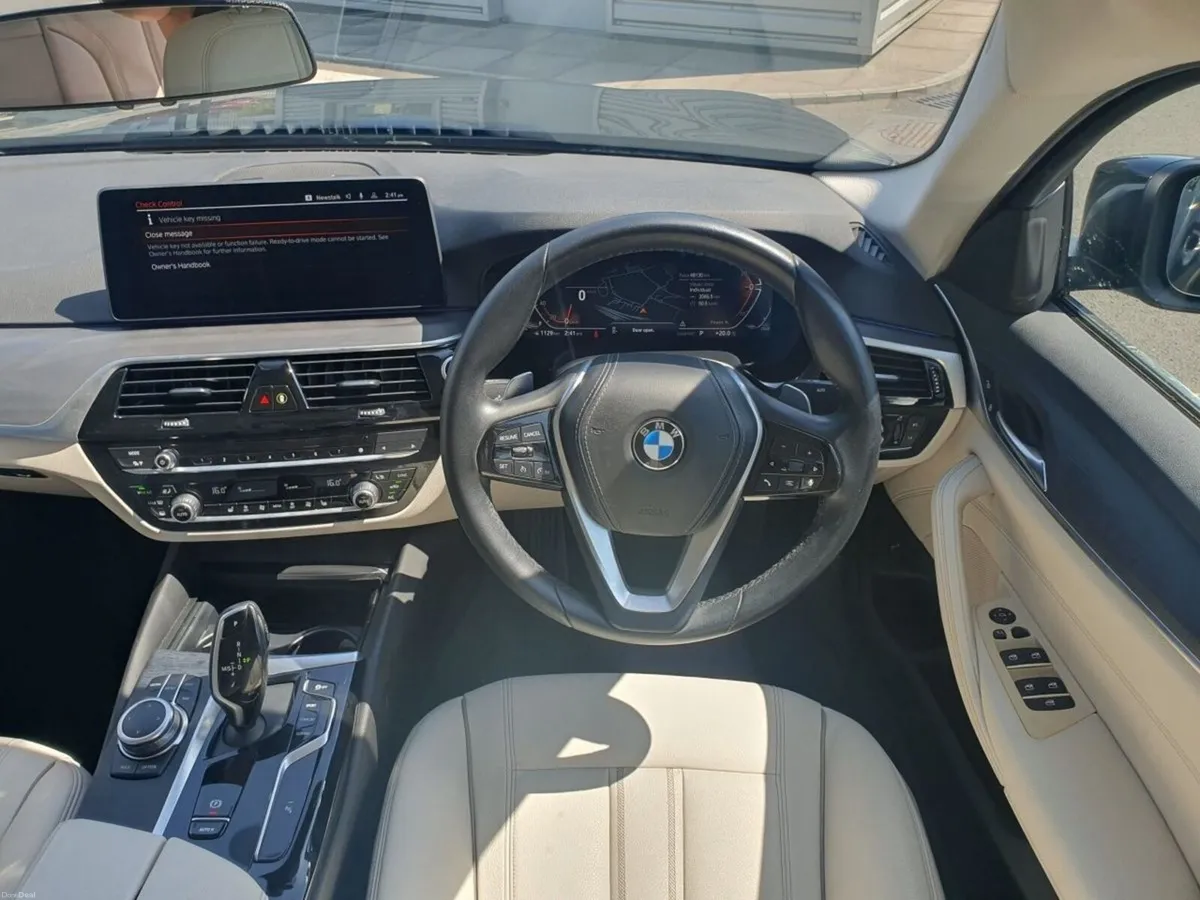 BMW 5-Series 520d SE Saloon - Image 5