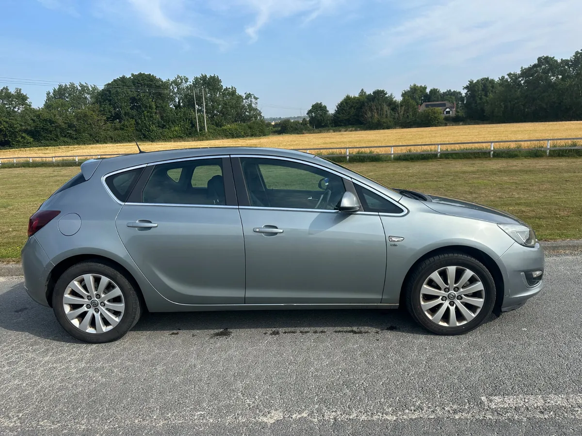 Vauxhall Astra Elite 2014 NCT 06/27 - Image 3