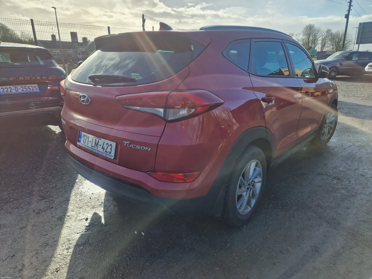 Hyundai Tucson AUTOMATIC - Image 3