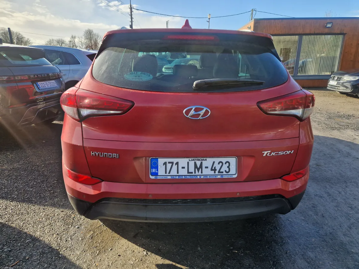 Hyundai Tucson AUTOMATIC - Image 4