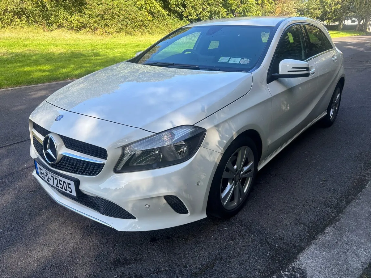 Merc A180 1.6 petrol auto only 53k kms - Image 5