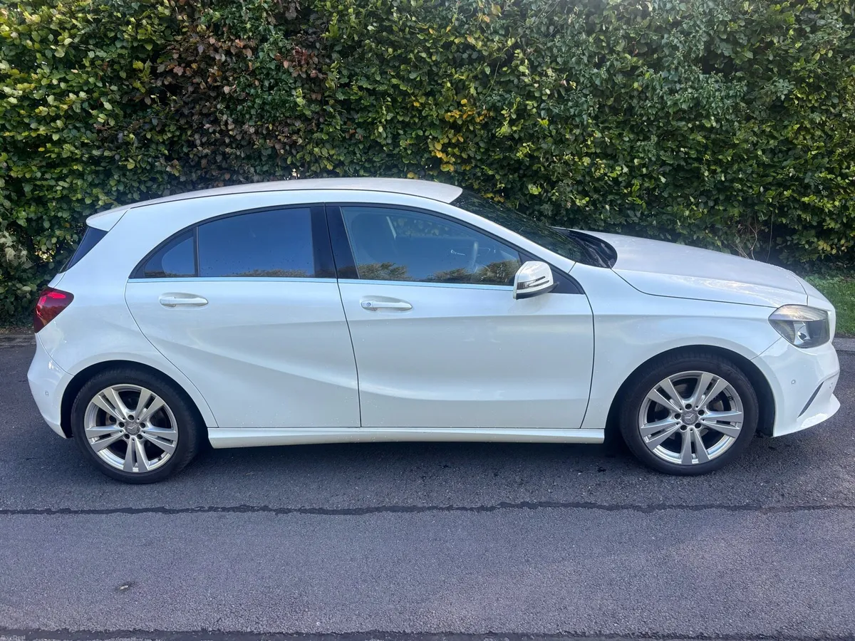 Merc A180 1.6 petrol auto only 53k kms - Image 2