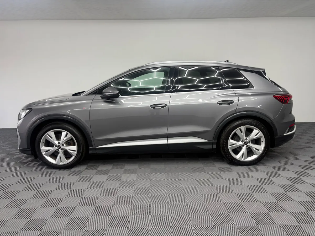 Audi  Q4 e-tron 82Kwh S Line  2023 - Image 6