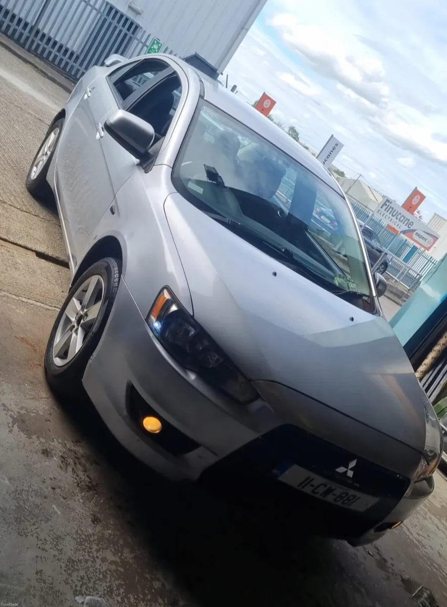 Mitsubishi Lancer 2011 - Image 3
