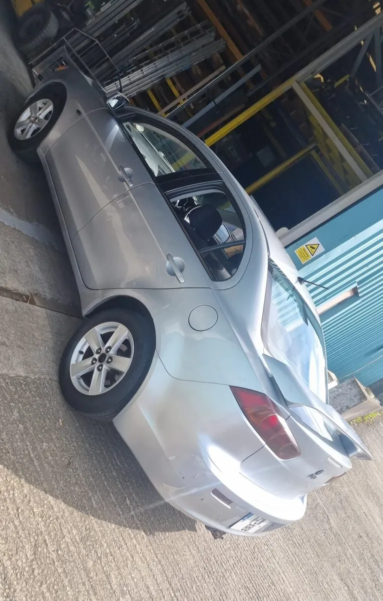 Mitsubishi Lancer 2011 - Image 2
