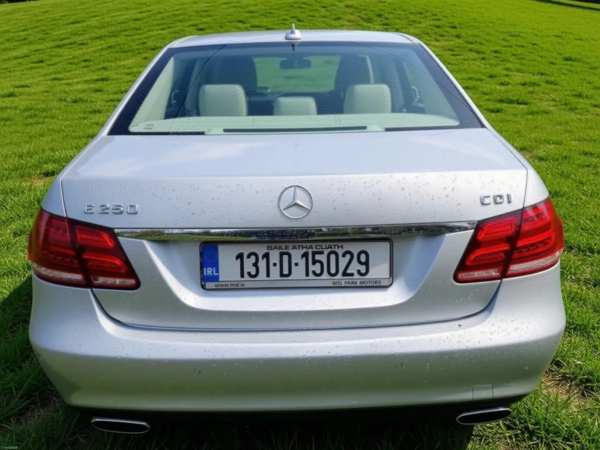 Mercedes-Benz E-Class 2013 - Image 4