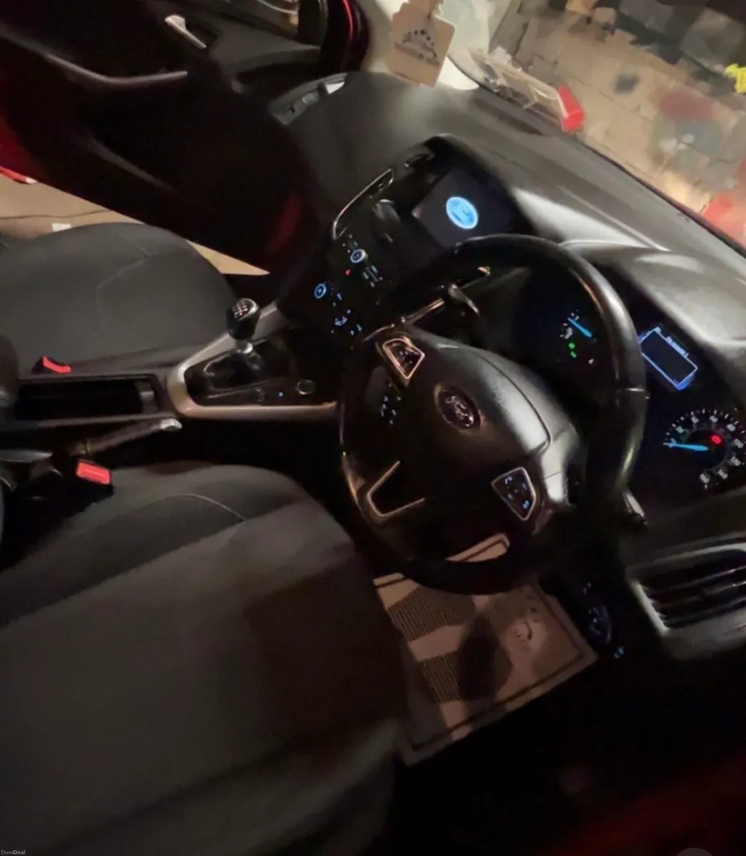 Ford focus - Image 5