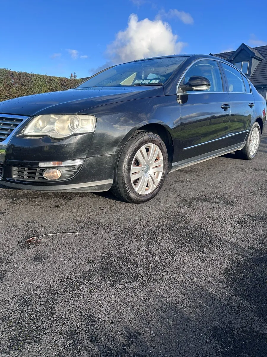 Volkswagen Passat - Image 2