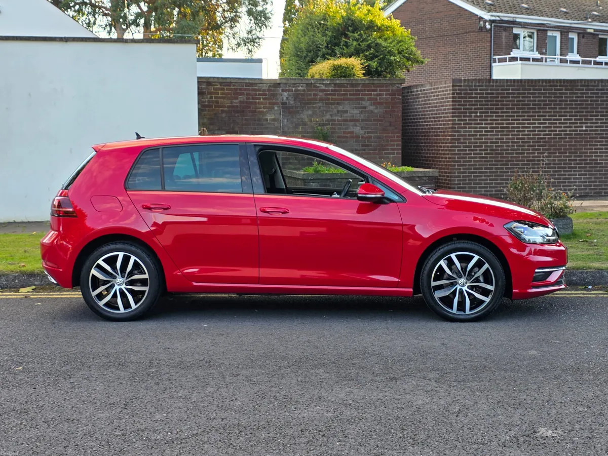 2019 Volkswagen Golf Highline DSG *Low Kms* - Image 6