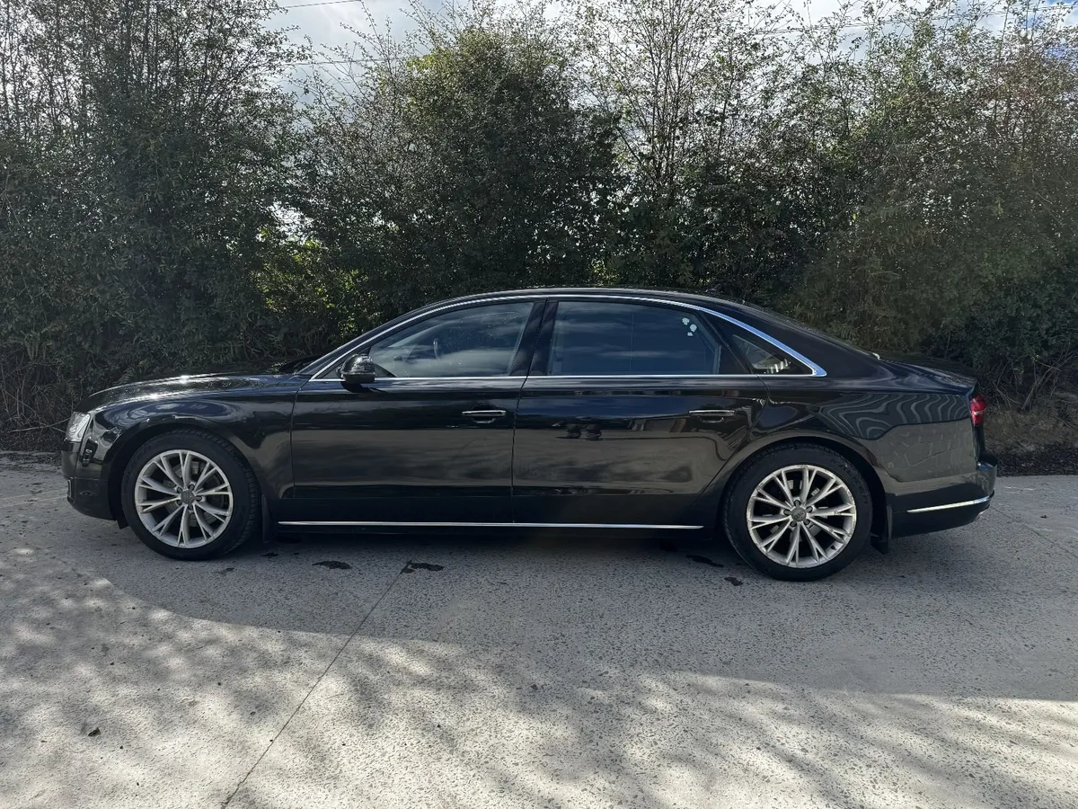 Audi A8L 2014 - Image 6
