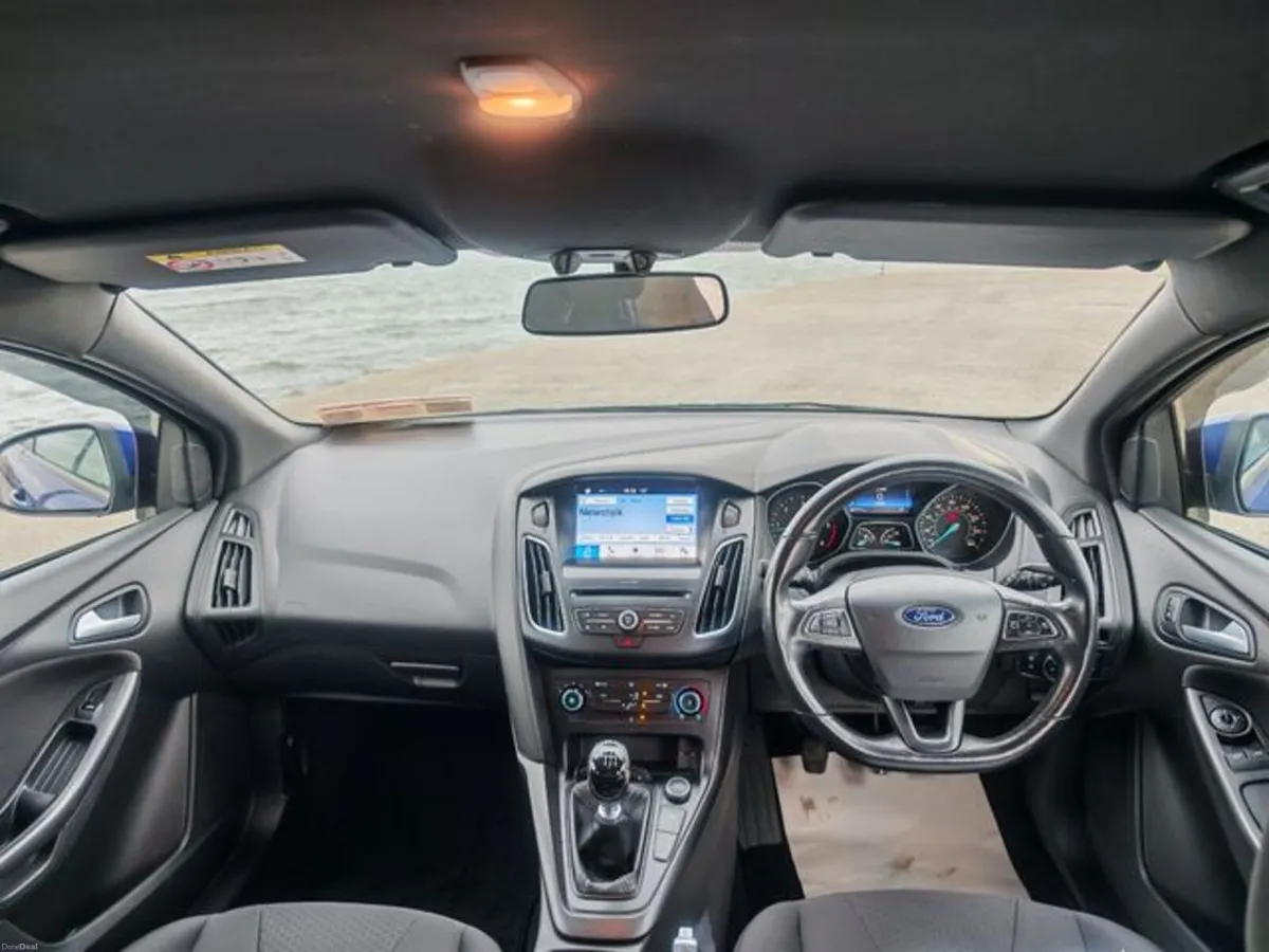 Ford Focus St-line 120PS 5DR - Image 6