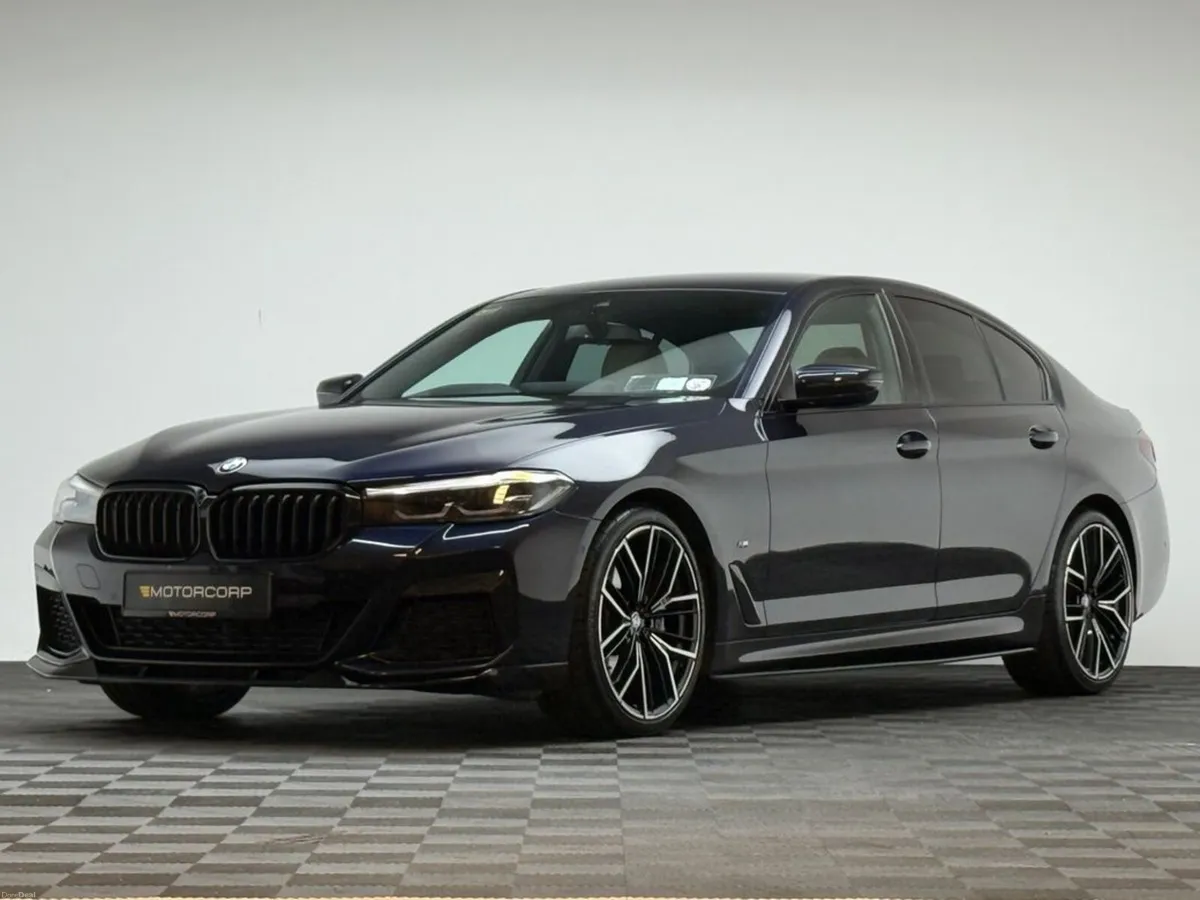 BMW 5-Series 520D M SPORT - Image 3
