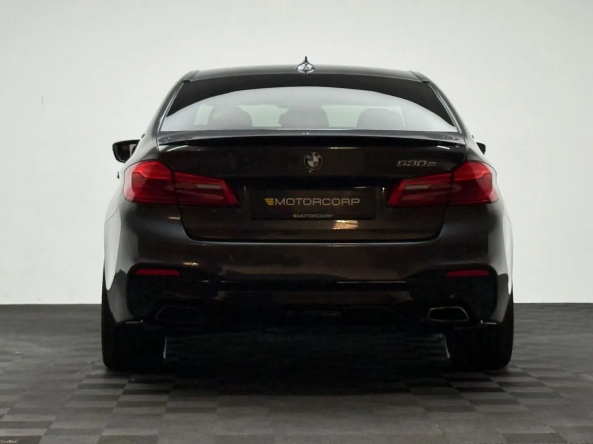 BMW 5-Series 530E M SPORT - Image 6