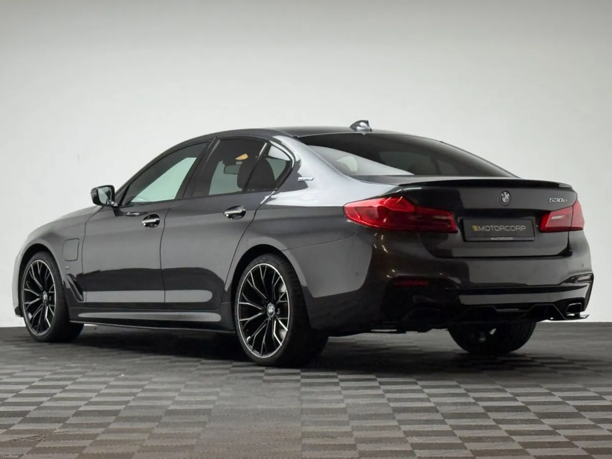 BMW 5-Series 530E M SPORT - Image 5