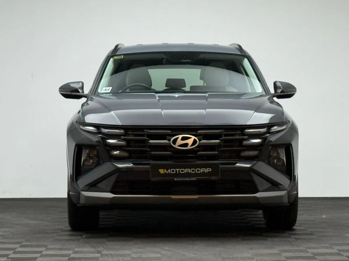 Hyundai Tucson EXECUTIVE 1.6 DIESEL - Image 2