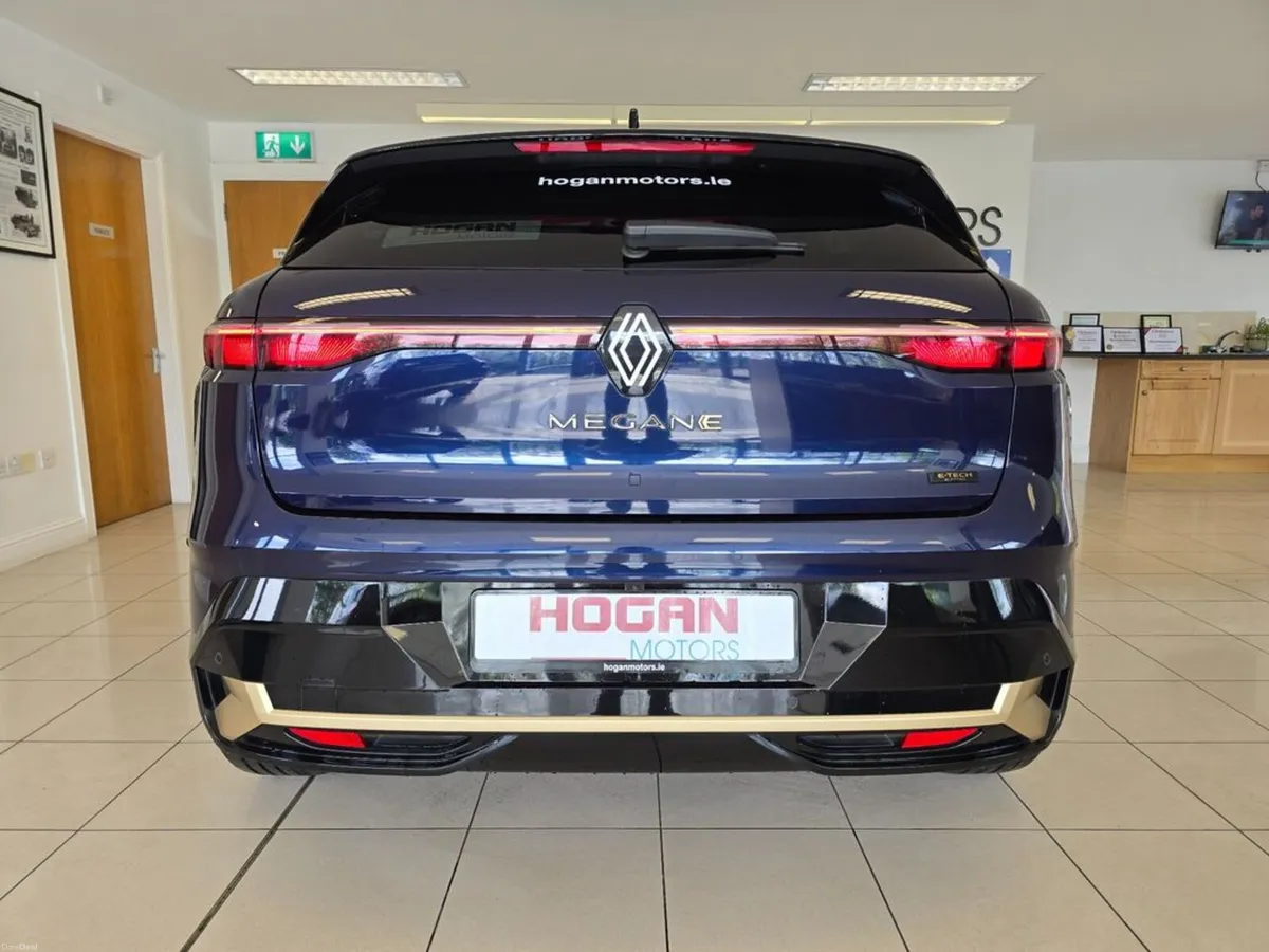 Renault Megane E-Tech EV60 160kW Iconic 60kWh Opti - Image 5