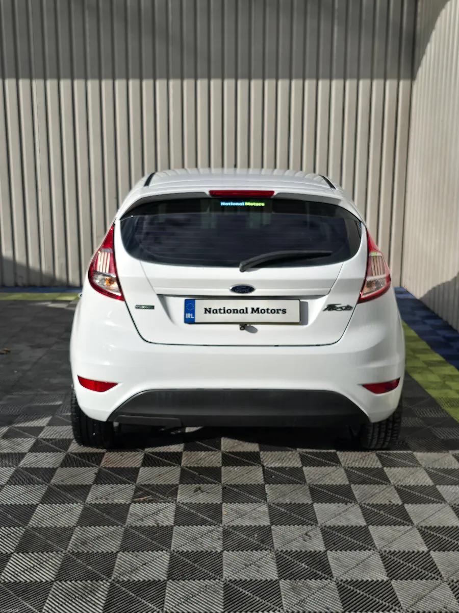 2014 Ford Fiesta SPECIAL ZETEC 1.0 PETROL - Image 5